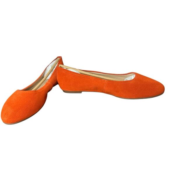 Violet and Red Windsor Orange Ballet Flat 8 NWT Suede - Picture 1 of 6